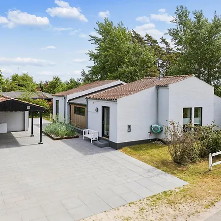 Feriehus Modern In Prime Marielyst Location