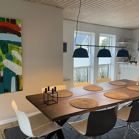 Modern In Prime Marielyst Location Feriehus