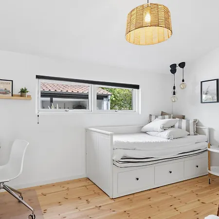 Modern In Prime Marielyst Location * Bøtø By