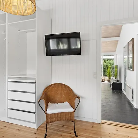 Modern In Prime Marielyst Location Boto By